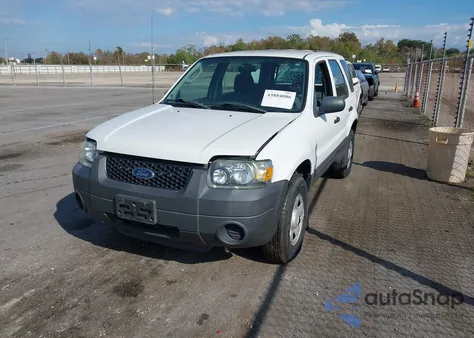 2006 Ford Escape Xls/Xls Manual z USA, uszkodzony, nr VIN 1FMYU02Z16KB98289